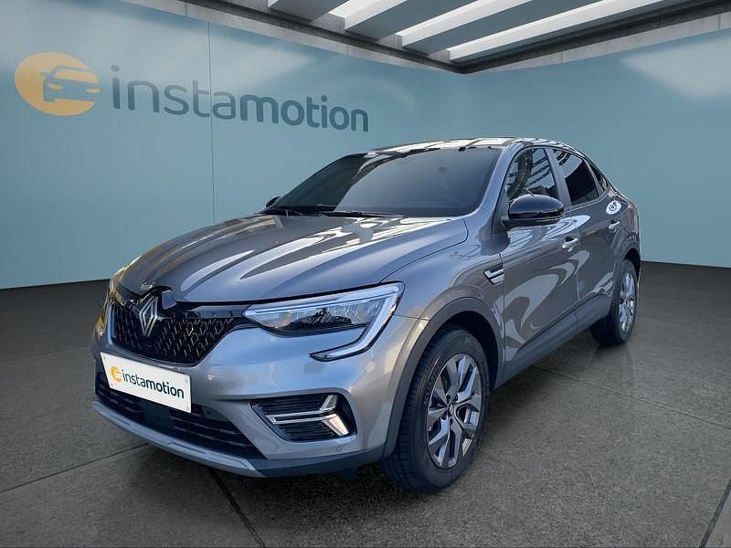 Grau Neu 2025 Renault Arkana SUV | 33.649 € (Etwas zu teuer) - Bild 1/4