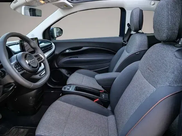 Gebraucht Fiat 500e Icon 86 kW (118 PS) 2023 Grün Cabrio