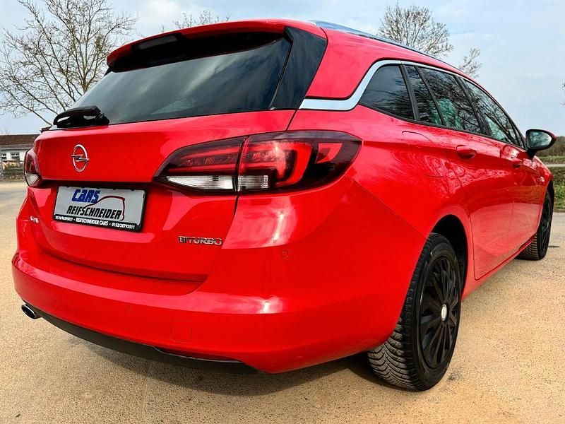 Gebraucht Opel Astra Dynamic 160 PS (117 kW) 2017 Rot Kombi
