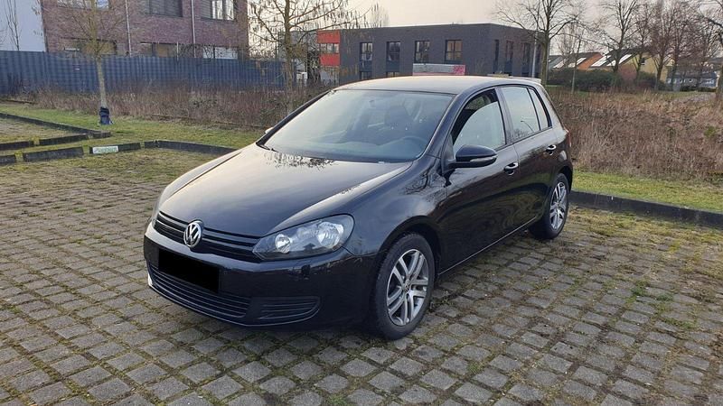 Gebraucht VW Golf VI 86 PS (63 kW) 2010 Schwarz Kleinwagen