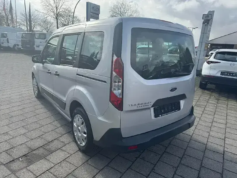 Gebraucht Ford Tourneo Connect Trend 101 PS (74 kW) 2018 Polarsilber metallic Van / Kleinbus