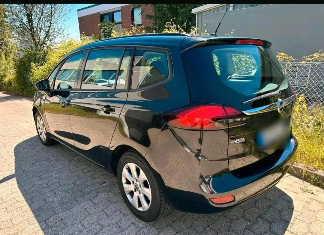 Gebraucht Opel Zafira 130 PS (95 kW) 2014 Schwarz Van / Kleinbus