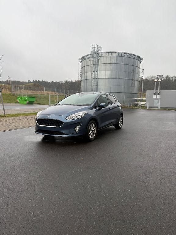 Blau Gebraucht 2019 Ford Fiesta Cool & Connect Limousine | 9.999 € (Fairer Preis) - Bild 1/4