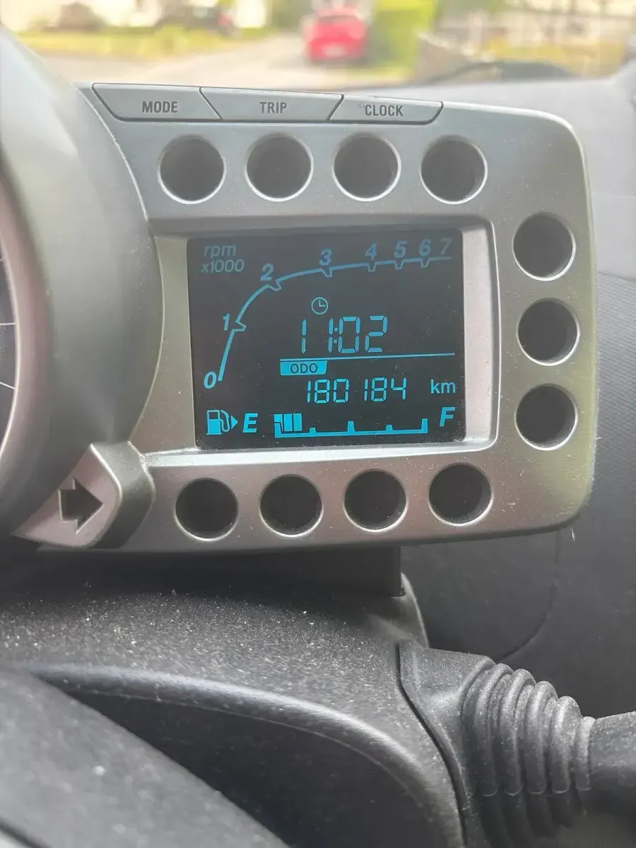 Second-hand Chevrolet Spark 90 CP (66 kW) 2012 Maro Hatchback