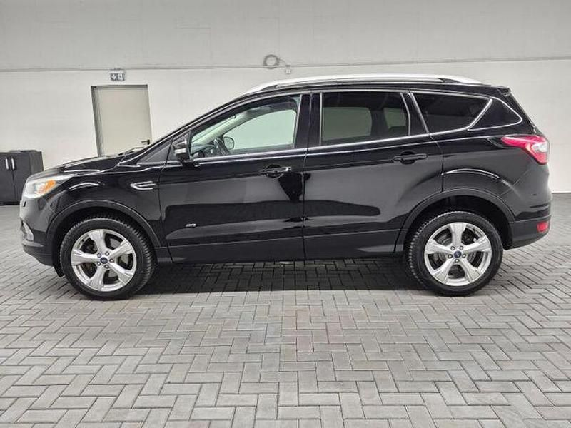 Gebraucht Ford Kuga Titanium 150 PS (110 kW) 2017 Iridiumschwarz metallic SUV