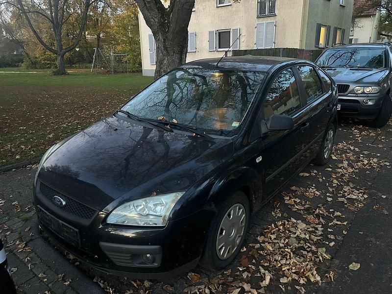Schwarz Gebraucht 2006 Ford Focus Limousine | 450 € (Superpreis) - Bild 1/4