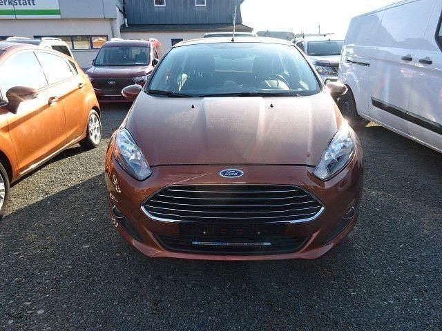 Gebraucht Ford Fiesta SYNC Edition 80 PS (58 kW) 2015 Braun Kleinwagen