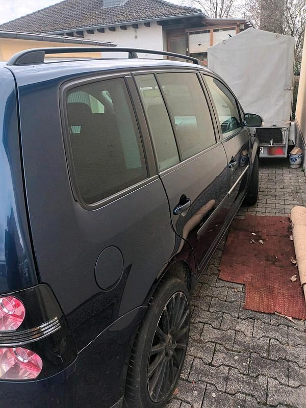 Gebraucht VW Touran 105 PS (77 kW) 2007 Blau Van / Kleinbus