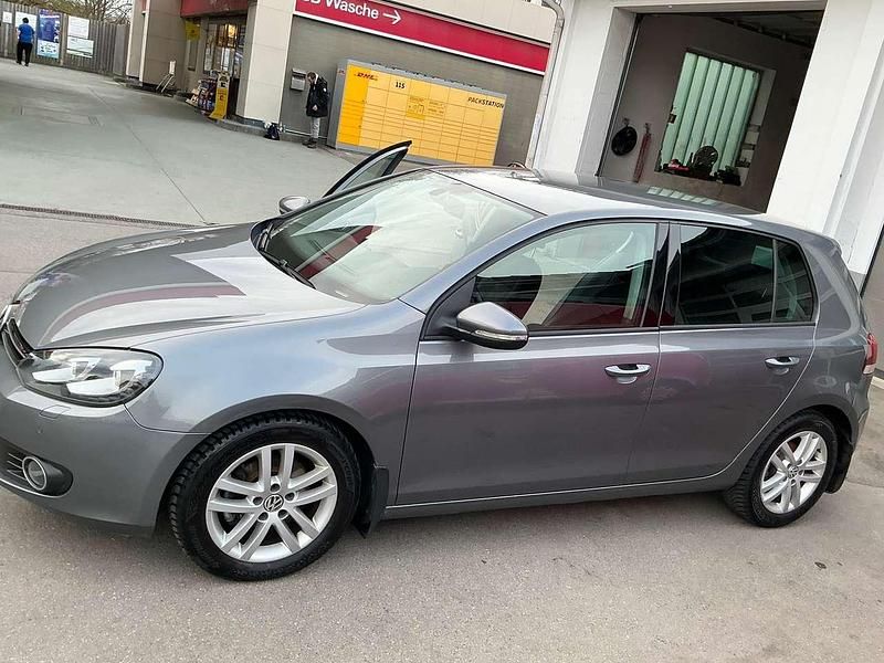 Gebraucht VW Golf VI Comfortline 122 PS (89 kW) 2012 Bronze Kleinwagen