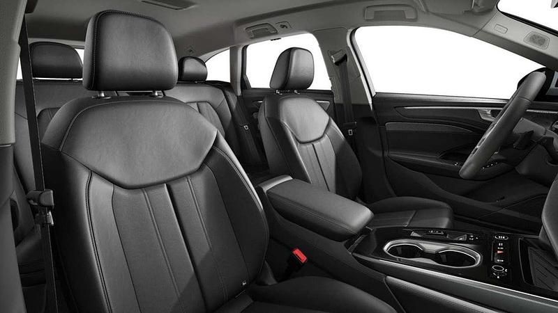 Gebraucht Audi A6 Ambiente 204 PS (150 kW) 2025 Gletscherweiß metallic Kombi