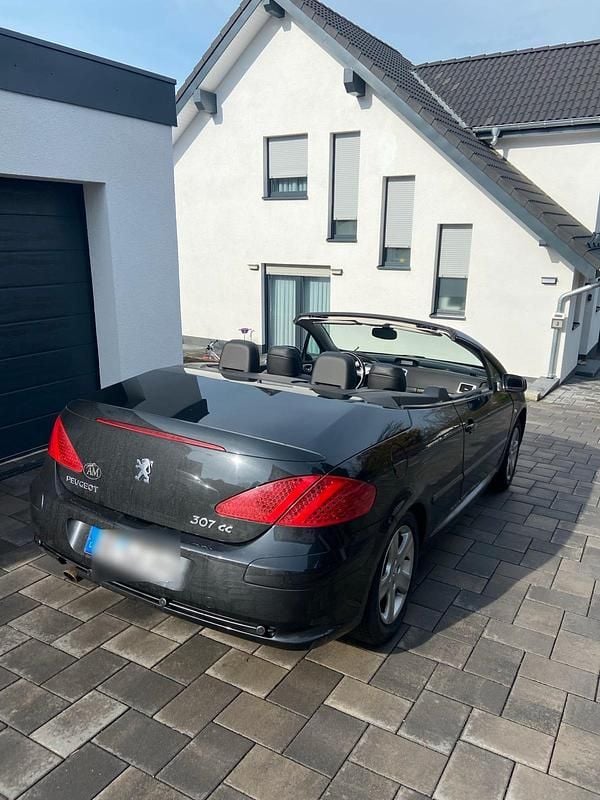 Schwarz Gebraucht 2004 Peugeot 307 CC Cabrio | 3.150 € (Fairer Preis) - Bild 1/4