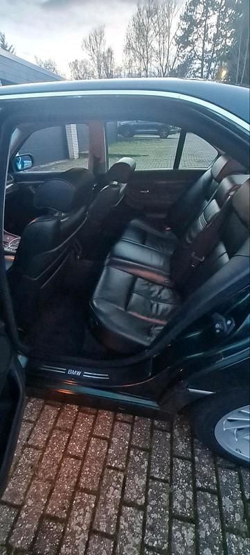 Gebraucht BMW 730 230 PS (169 kW) 1994 Grün Limousine