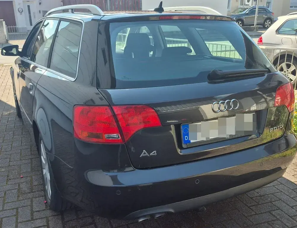 Gebraucht Audi A4 140 PS (102 kW) 2007 Schwarz Kombi