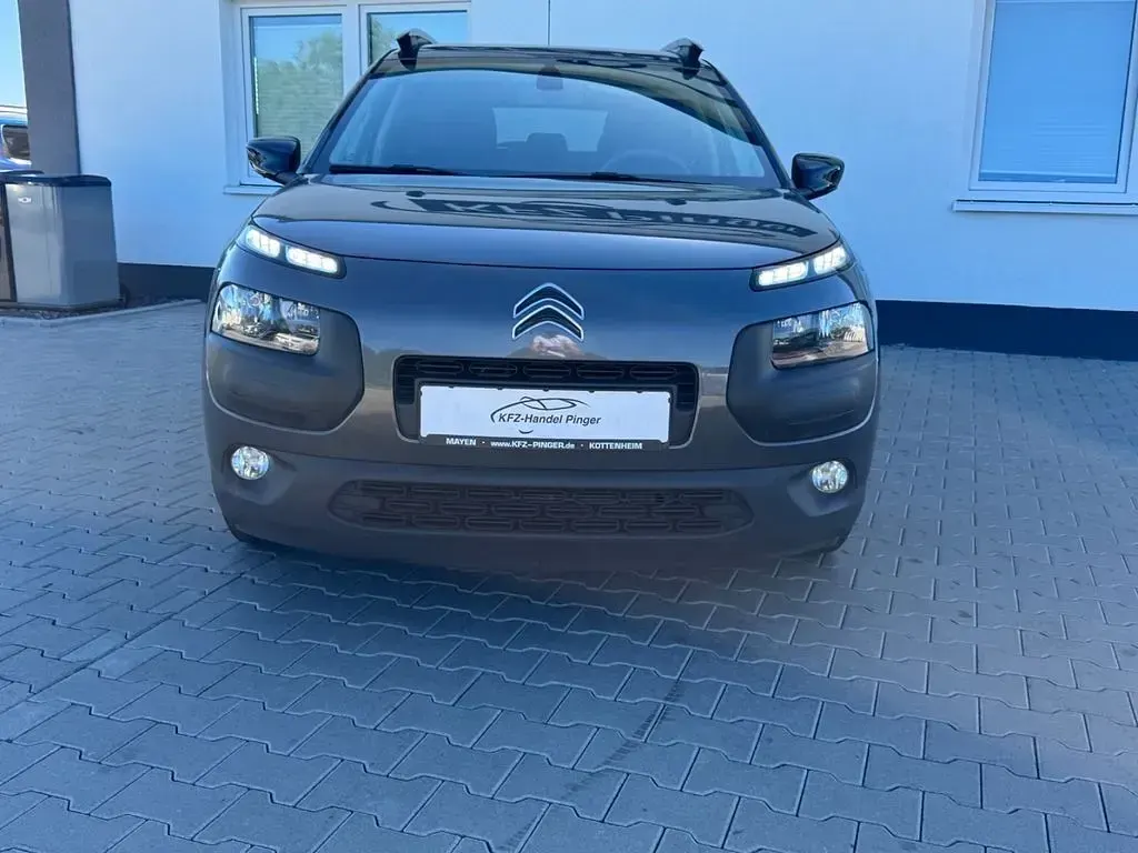 Gebraucht Citroën C4 Shine 82 PS (60 kW) 2018 Grau SUV