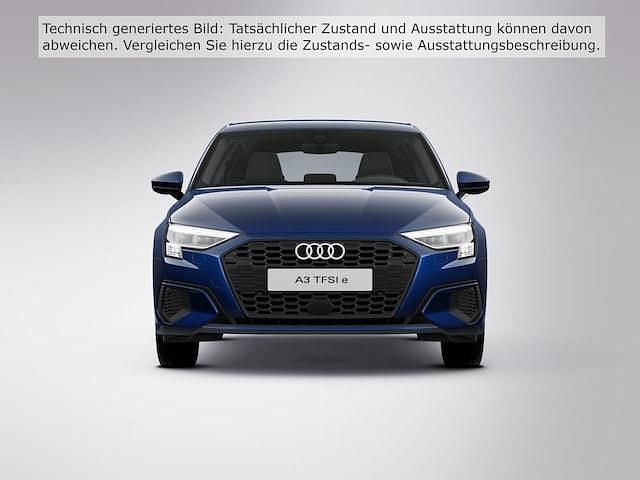 Gebraucht Audi A3 Sportback e-tron Ambiente 204 PS (150 kW) 2023 Navarrablau metallic Kleinwagen
