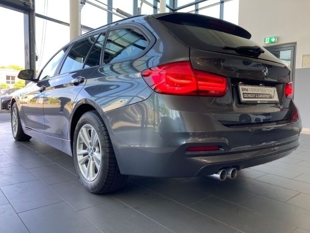 Gebraucht BMW 320 Advantage 190 PS (139 kW) 2018 Grau Kombi