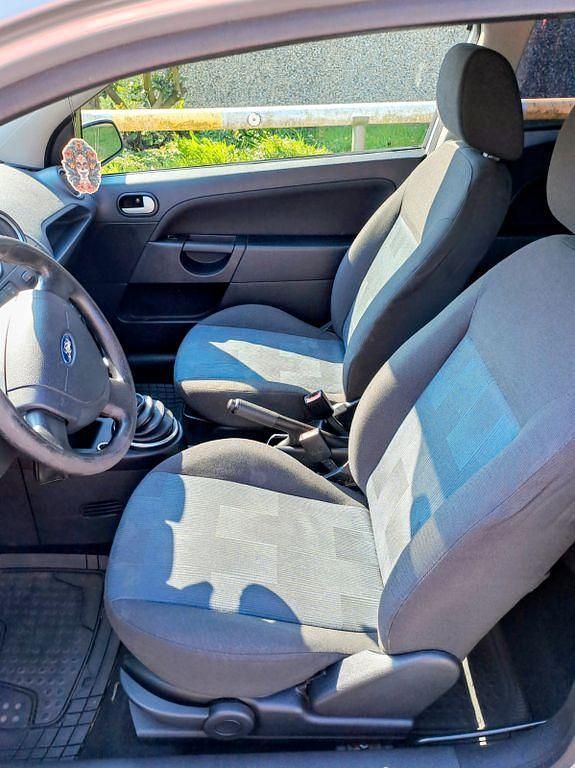 Gebraucht Ford Fiesta 80 PS (58 kW) 2006 Grau Kleinwagen