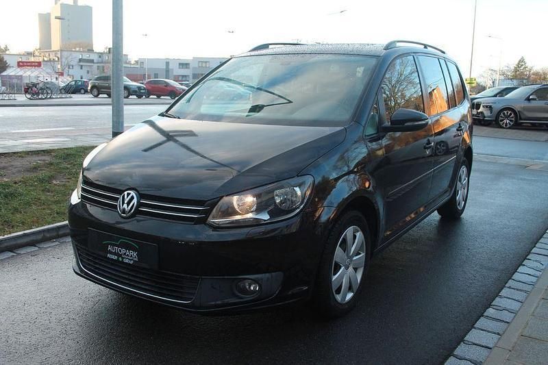 Schwarz Gebraucht 2011 VW Touran Comfortline Van / Kleinbus | 6.900 € (Guter Preis) - Bild 1/4