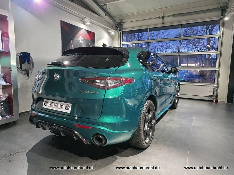 Gebraucht Alfa Romeo Stelvio 280 PS (205 kW) 2024 Grün SUV