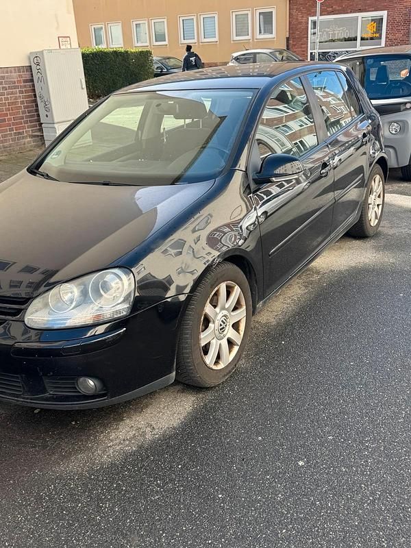 Gebraucht VW Golf V 105 PS (77 kW) 2006 Schwarz Kleinwagen