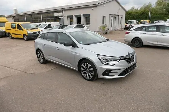 Gebraucht Renault Mégane IV Techno 116 PS (85 kW) 2024 Grau Limousine