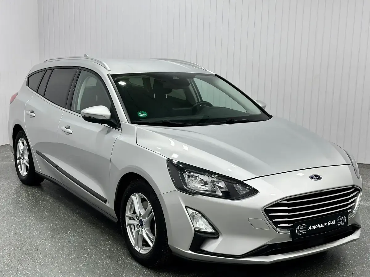 Używany Ford Focus Cool & Connect 120 KM (88 kW) 2020 Szary Kombi