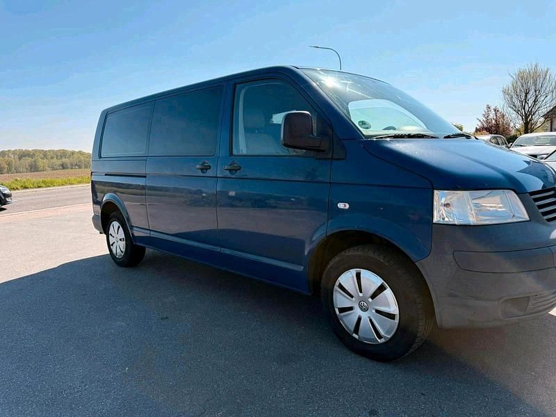 Second-hand VW Transporter 131 CP (96 kW) 2008 Albastru Van