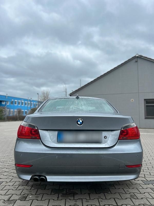 Usata BMW 520 170 CV (125 kW) 2005 Grigio Berlina