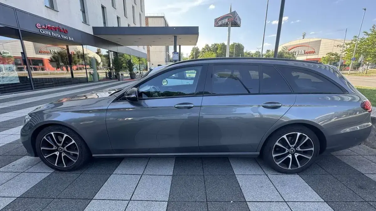 Gebraucht Mercedes E300 258 PS (189 kW) 2020 Grau Kombi