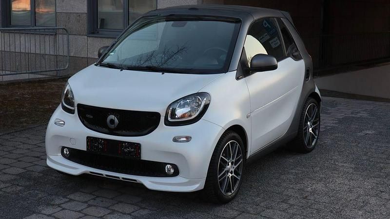 Gebraucht Smart ForTwo Cabrio Brabus 109 PS (80 kW) 2018 Titania grey Cabrio