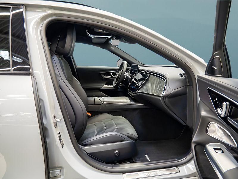 Gebraucht Mercedes E300 204 PS (150 kW) 2025 Grau Kombi