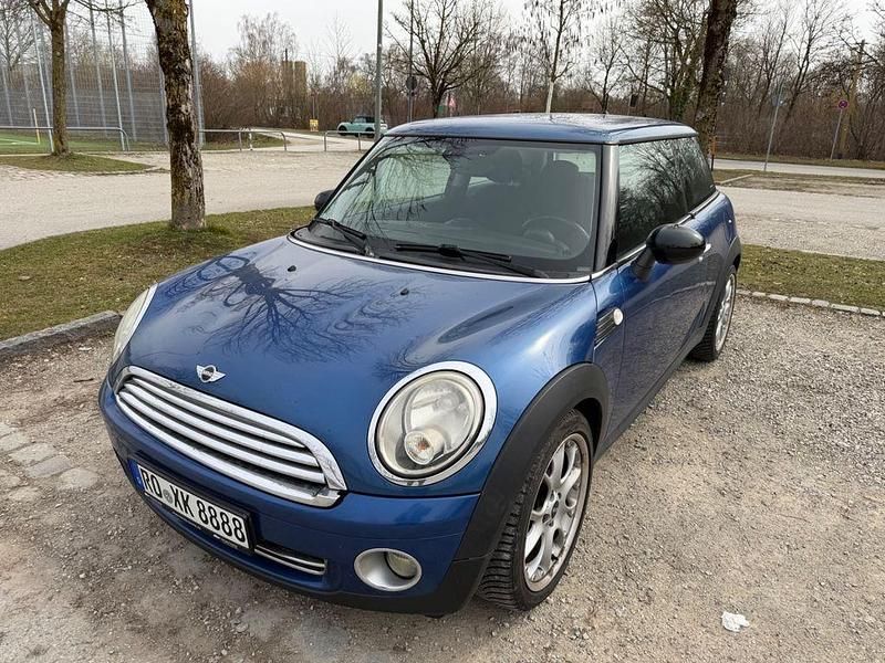 Usata Mini Cooper 143 CV (105 kW) 2007 Blu Utilitaria