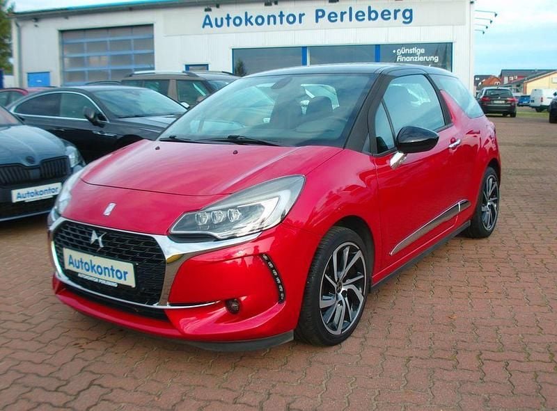 Rot Gebraucht 2017 Citroën DS3 So Chic Kleinwagen | 10.499 € (Fairer Preis) - Bild 1/4