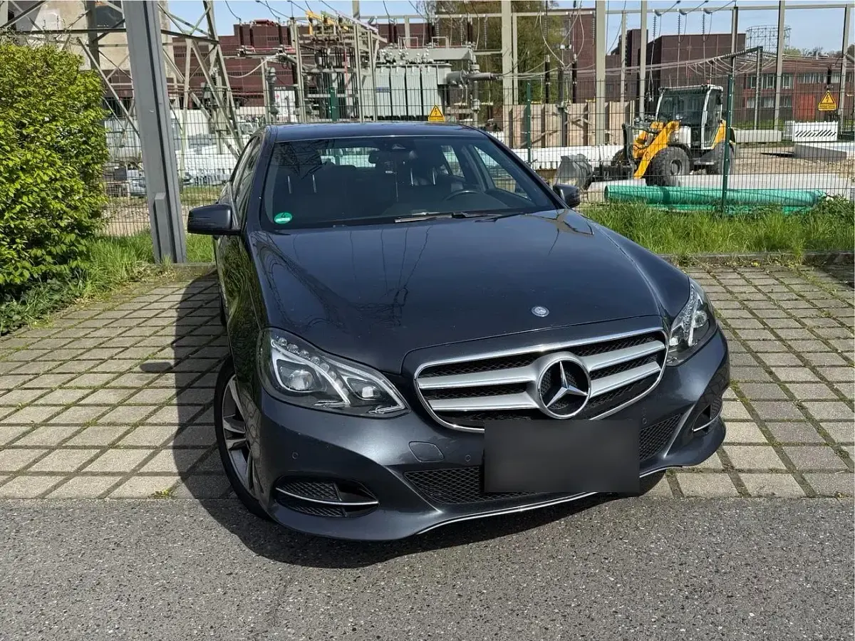 Usata Mercedes E250 204 CV (150 kW) 2014 Grigio Berlina