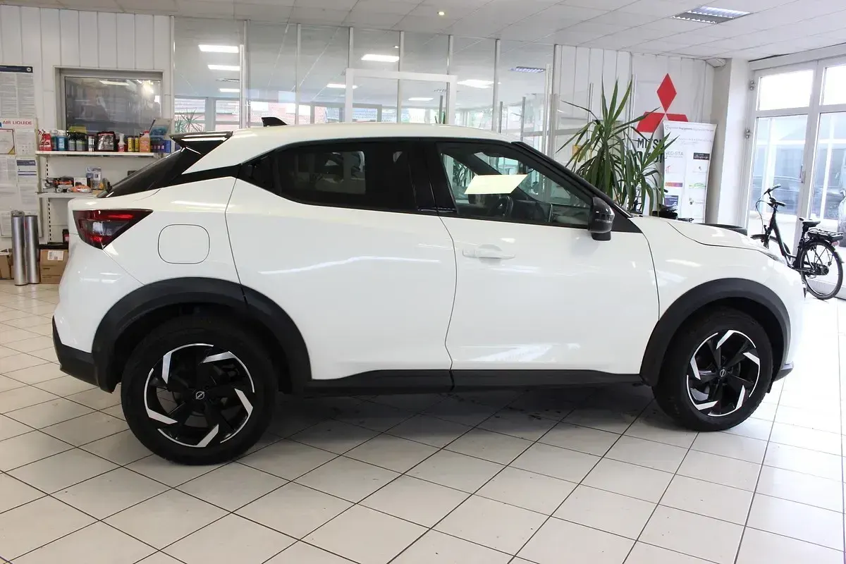 Gebraucht Nissan Juke N-Connecta 114 PS (83 kW) 2023 Weiß SUV