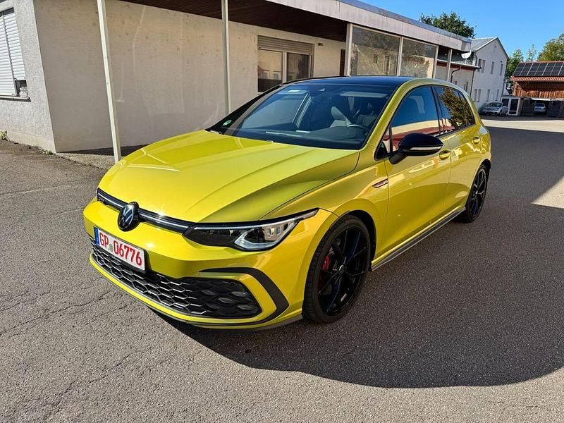 Gelb Gebraucht 2023 VW Golf VIII GTI Limousine | 29.499 € (Fairer Preis) - Bild 1/4