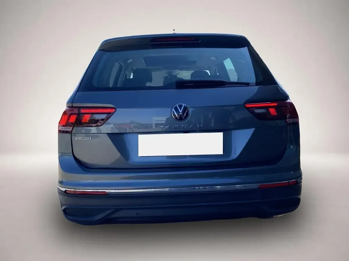 Gebraucht VW Tiguan Allspace Life 150 PS (110 kW) 2022 Manufacturer SUV