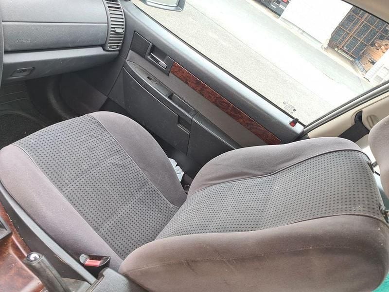 Gebraucht Opel Omega Edition 144 PS (105 kW) 2000 Silber Limousine