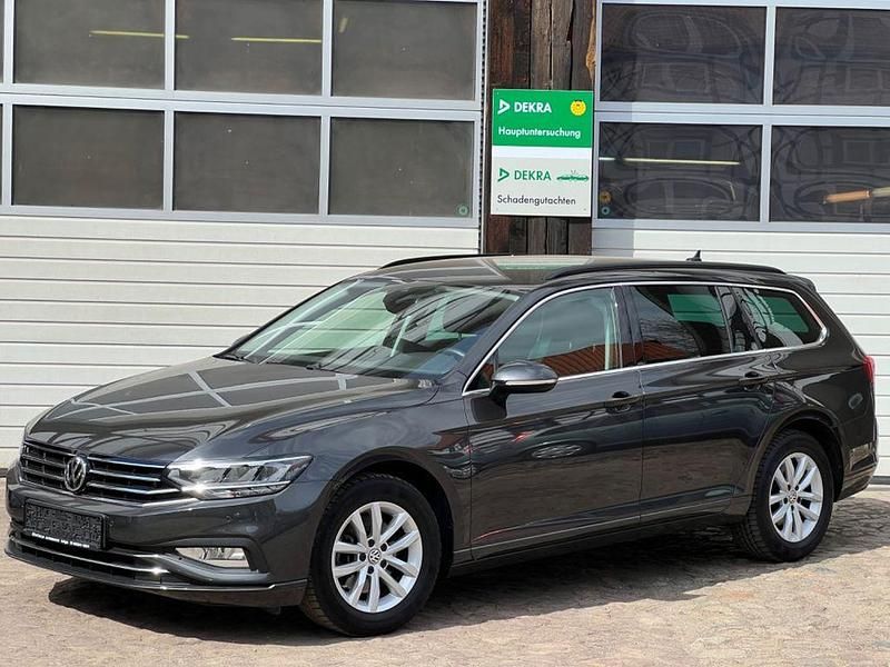 Gebraucht VW Passat Business 150 PS (110 kW) 2020 Grau Kombi
