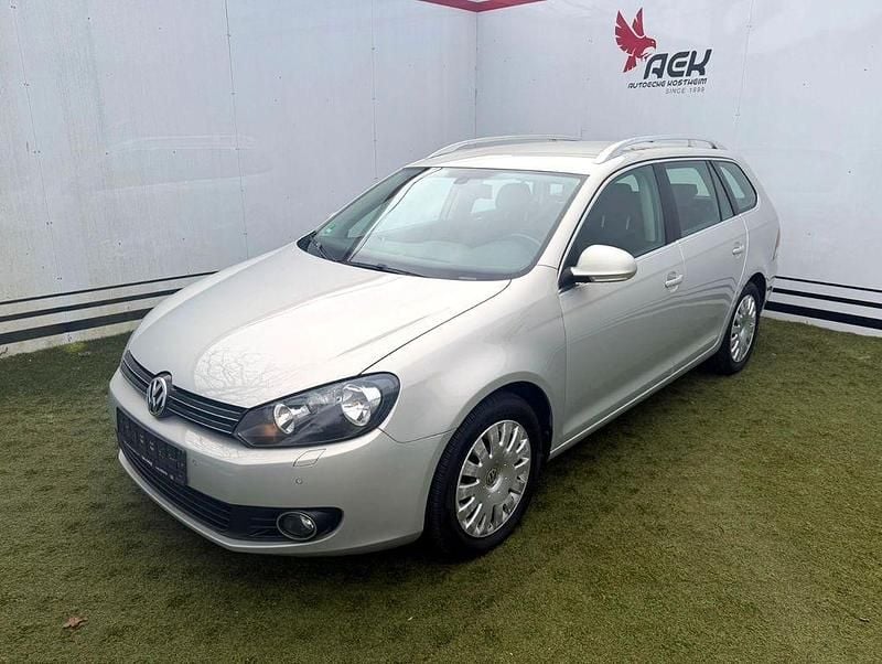 Gebraucht VW Golf VI S 122 PS (89 kW) 2011 Gold Kleinwagen