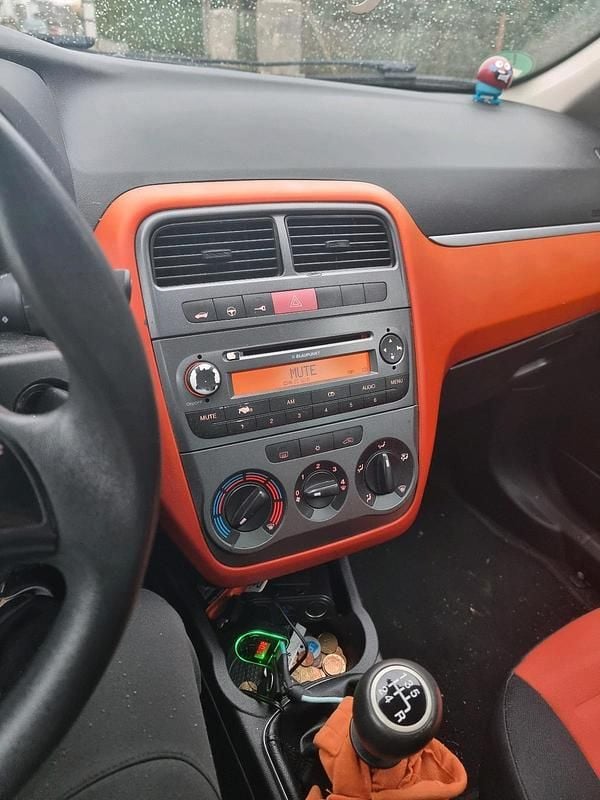 Orange Gebraucht 2006 Fiat Punto Kleinwagen | 700 € (Superpreis) - Bild 1/4
