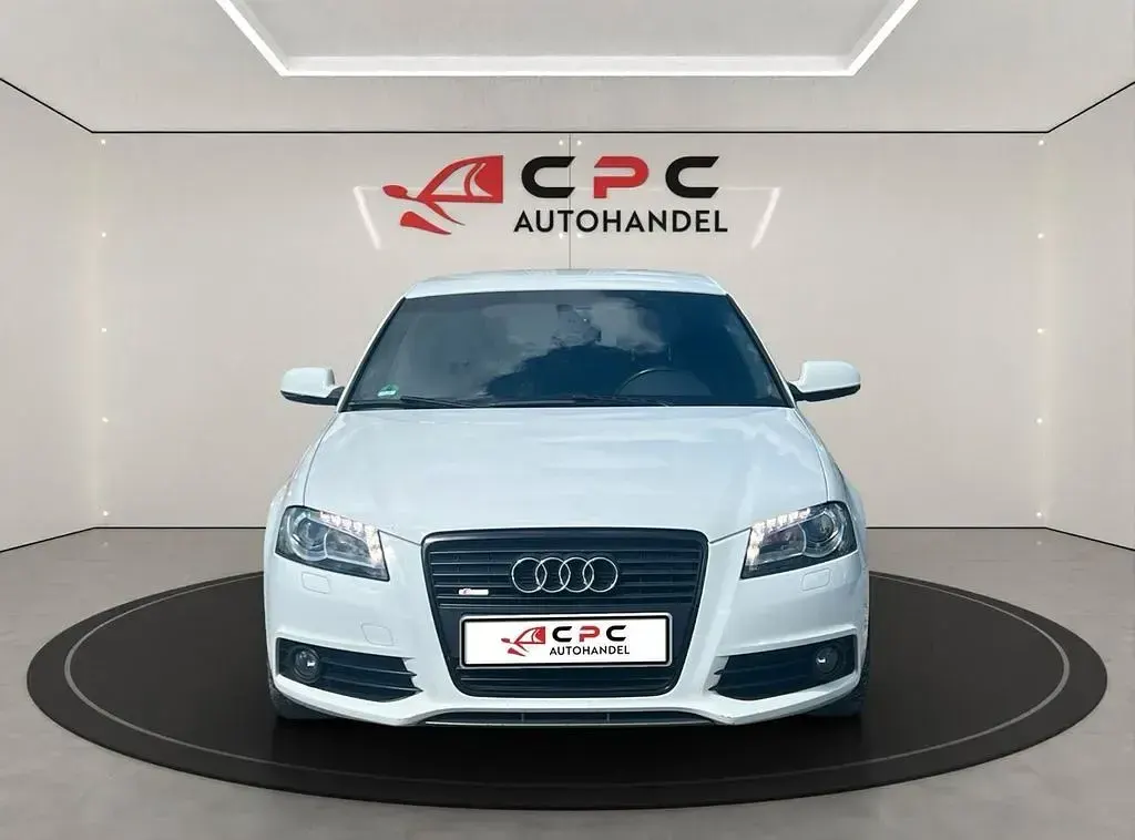 Używany Audi A3 S-Line 160 KM (117 kW) 2010 Biały Hatchback