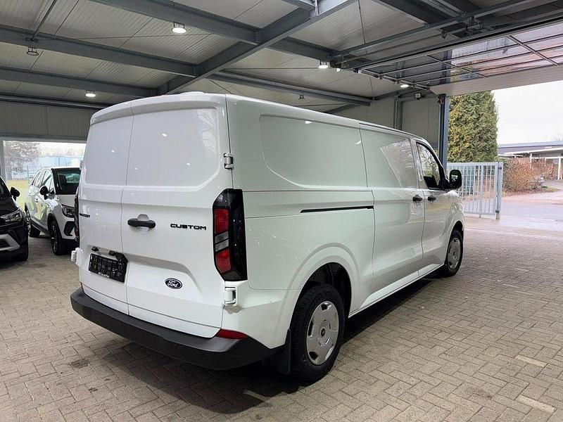 Gebraucht Ford Transit Custom Trend 136 PS (100 kW) 2024 Weiß Van / Kleinbus