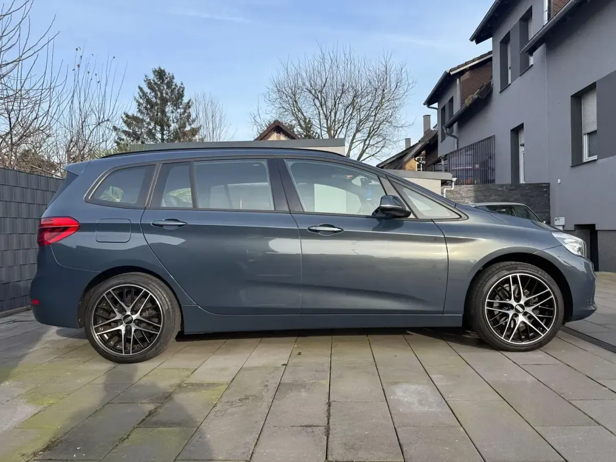 Gebraucht BMW 218 Gran Tourer 136 PS (100 kW) 2015 Grau Van / Kleinbus