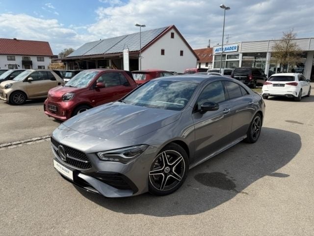 Gebraucht Mercedes CLA200 AMG Line Premium 163 PS (119 kW) 2024 Grau Coupé