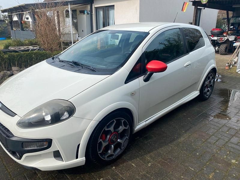 Weiß Gebraucht 2010 Abarth Punto Evo Kleinwagen | 7.000 € - Bild 1/4
