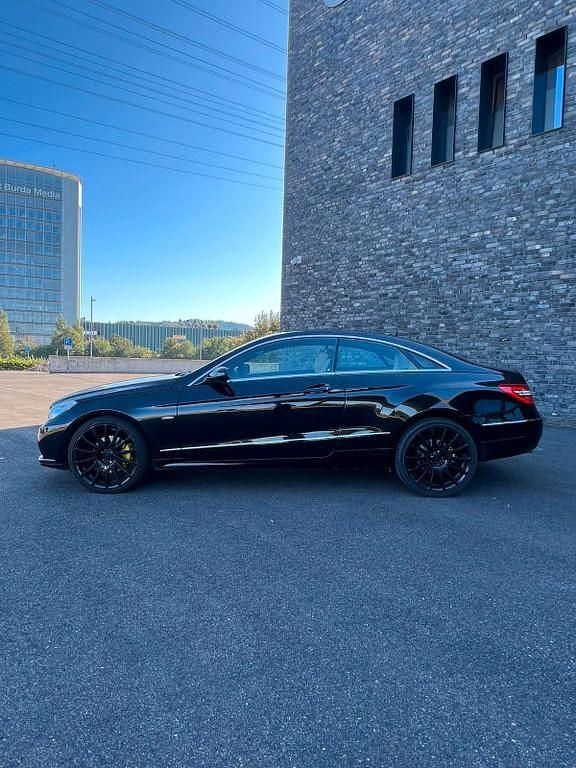 Gebraucht Mercedes E350 231 PS (169 kW) 2009 Schwarz Coupé