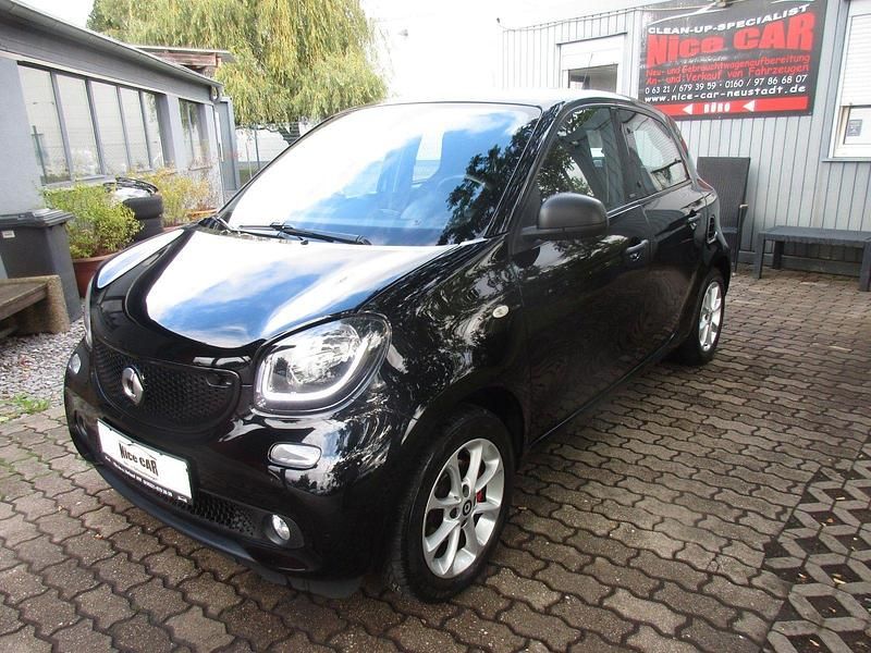 Schwarz Gebraucht 2017 Smart ForFour Kleinwagen | 10.799 € (Fairer Preis) - Bild 1/4