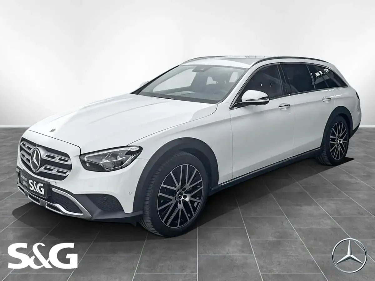 Gebraucht Mercedes E220 All-Terrain 200 PS (147 kW) 2022 Kombi