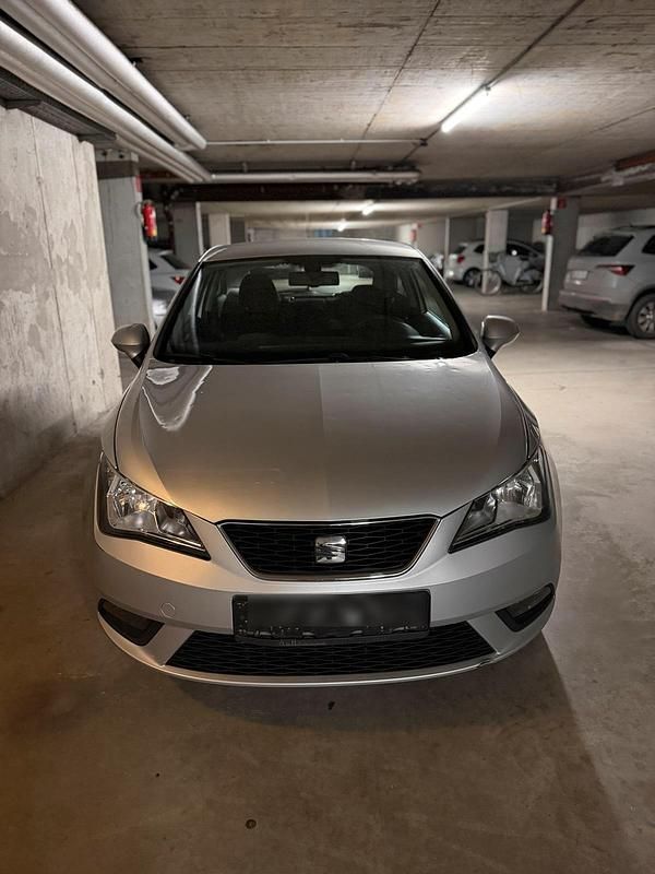 Silber Gebraucht 2012 Seat Ibiza Kleinwagen | 2.500 € (Fairer Preis) - Bild 1/4